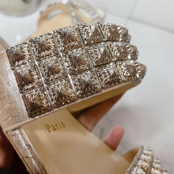 Christian Louboutin Myriadiam Studded Sandals Flat - Picture 5 of 9
